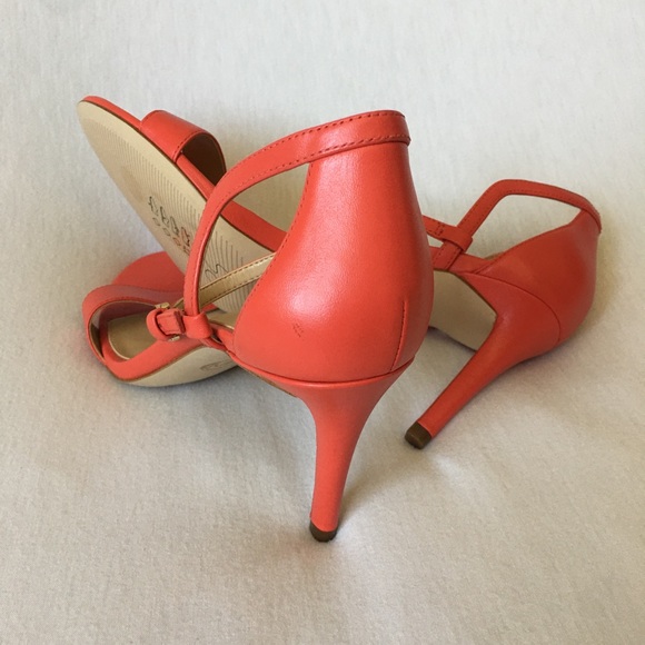 Michael Kors coral or grey leather Heel Sandals women’s grey or coral new No box - Picture 4 of 11